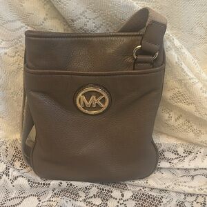 Michael Michael Kors Fulton Leather Crossbody Bag in Dark Dune
